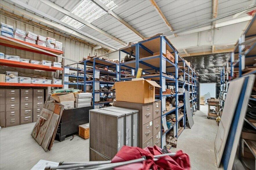 More Photos Of 925 M St, Firebaugh Manufacturing For Sale