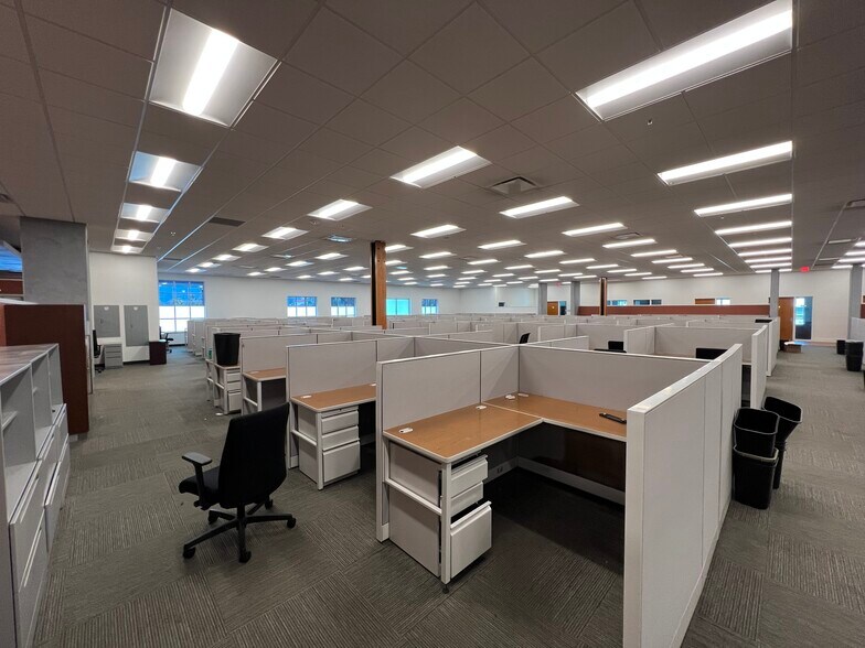 More Photos Of 2160 Colonial Blvd, Fort Myers Medical For Sale