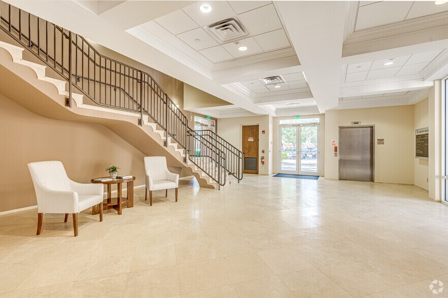 More Photos Of 1000 SE Monterey Commons Blvd, Stuart Unknown For Lease