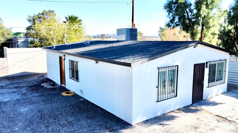 More Photos Of 3662 Park St, Las Vegas Industrial For Sale