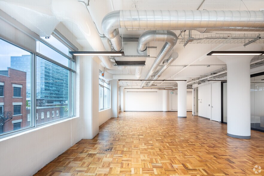 More Photos Of 119 Spadina Ave, Toronto Loft Creative Space For Lease