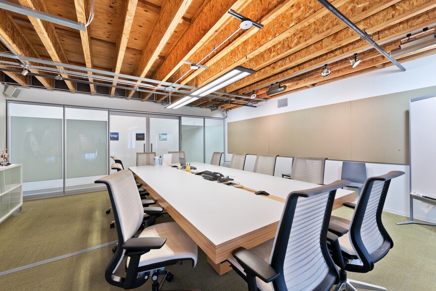 More Photos Of 2256 Barry Ave, Los Angeles Office For Sale
