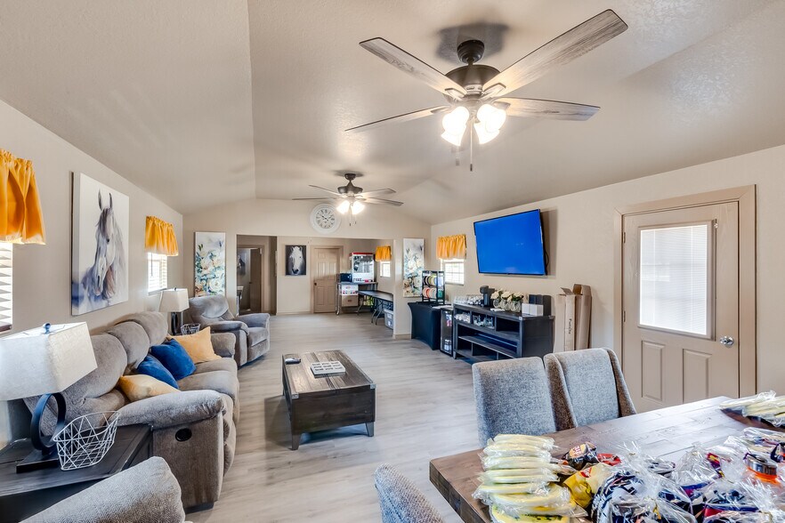 More Photos Of 200 King Ranch Rd, Gatesville Specialty For Sale