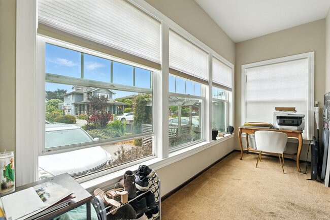 More Photos Of 575 Myrtle St, Half Moon Bay Apartments For Sale