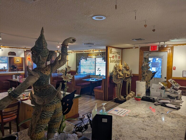 More Photos Of 7923 US Highway 19, Port Richey Restaurant For Sale