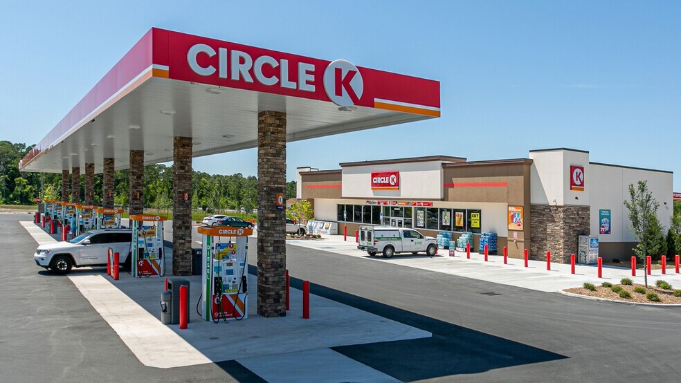Primary Photo Of 4700 I-45, Wilmer Convenience Store For Sale