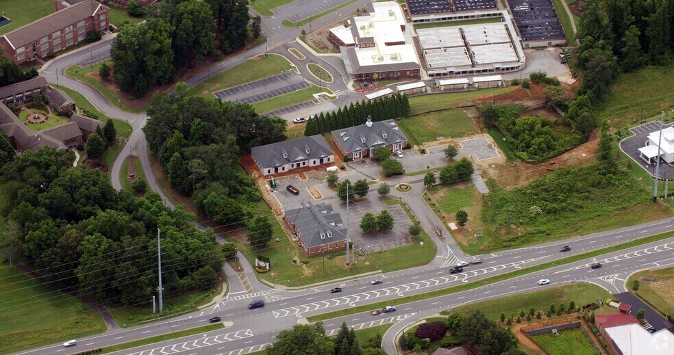 More Photos Of 979 Peachtree Pky, Cumming Medical For Lease