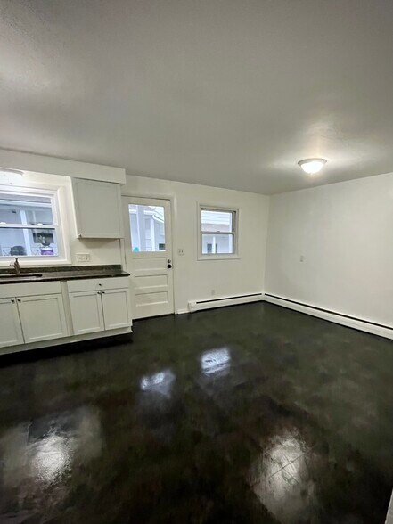 More Photos Of 101 Hooper Rd, Endicott Apartments For Sale