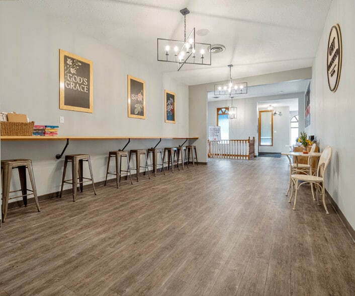 More Photos Of 327 10 St S, Lethbridge Religious Facility For Sale