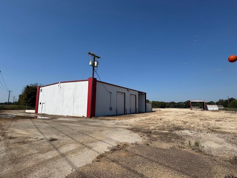 More Photos Of 9182 S US Highway 79, Palestine Service For Lease