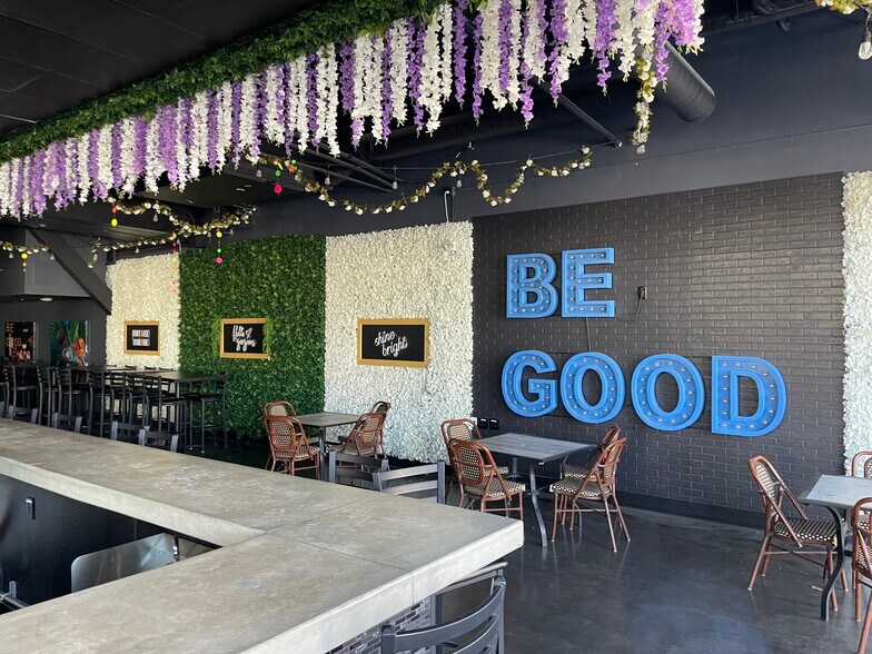 More Photos Of 300 Pacific Coast Hwy, Huntington Beach Office For Lease