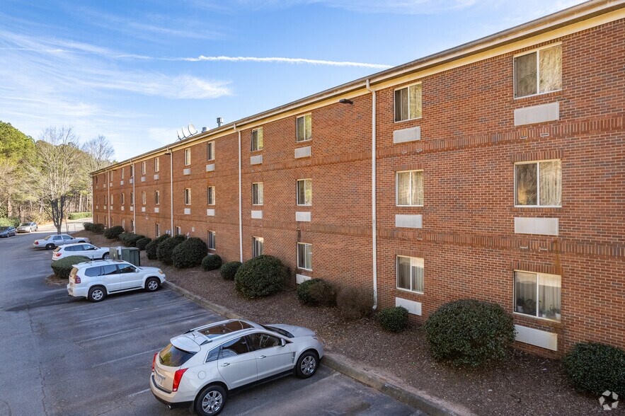 More Photos Of 7065 Jimmy Carter Blvd, Peachtree Corners Hotel For Sale