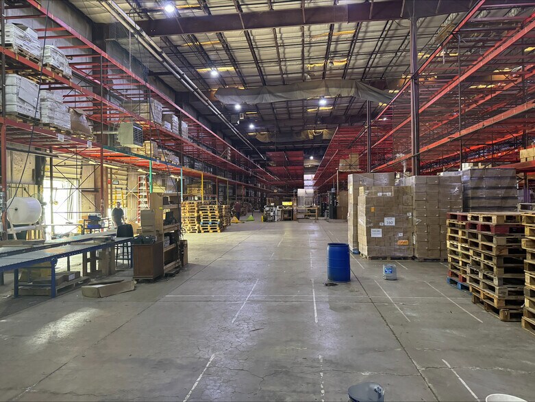 More Photos Of 143 Mahanoy Ave, Tamaqua Distribution For Lease