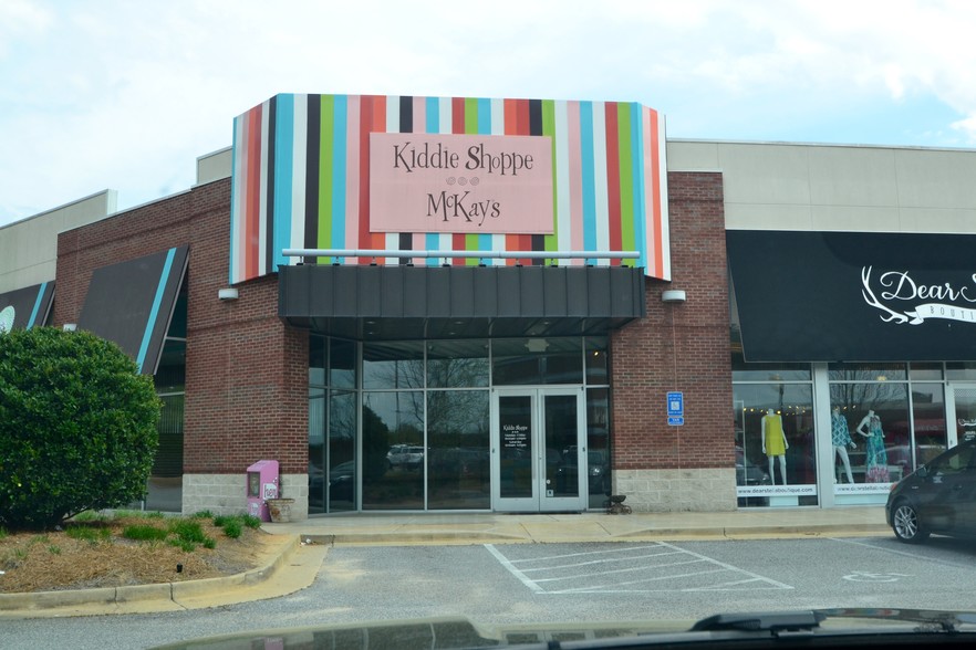 Primary Photo Of 1640 Rollins Way, Columbus Storefront For Lease