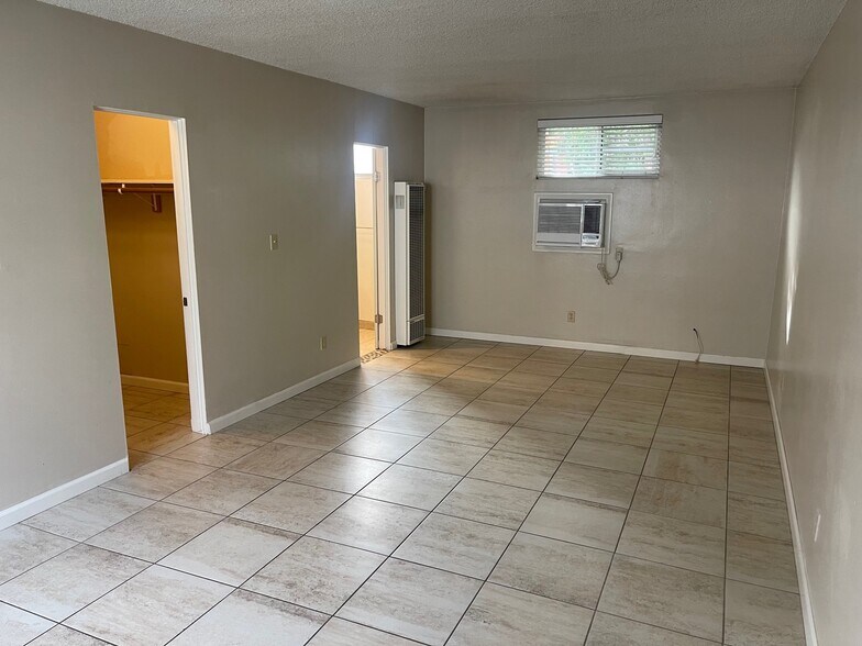 More Photos Of 588 E Mel Ave, Palm Springs Apartments For Sale