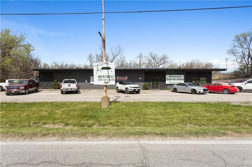 More Photos Of 3709 Pickett Rd, Saint Joseph Auto Repair For Sale