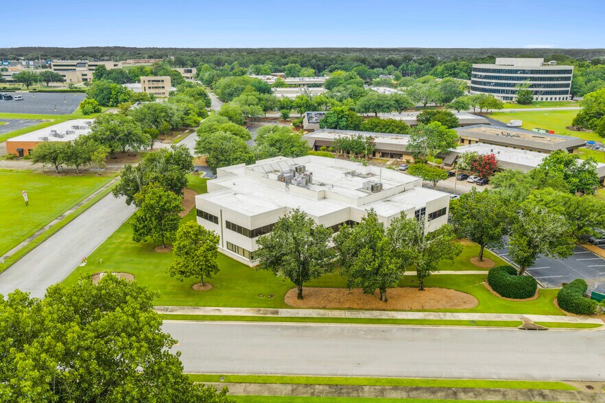 More Photos Of 2350 Fairlane Dr, Montgomery Office For Sale