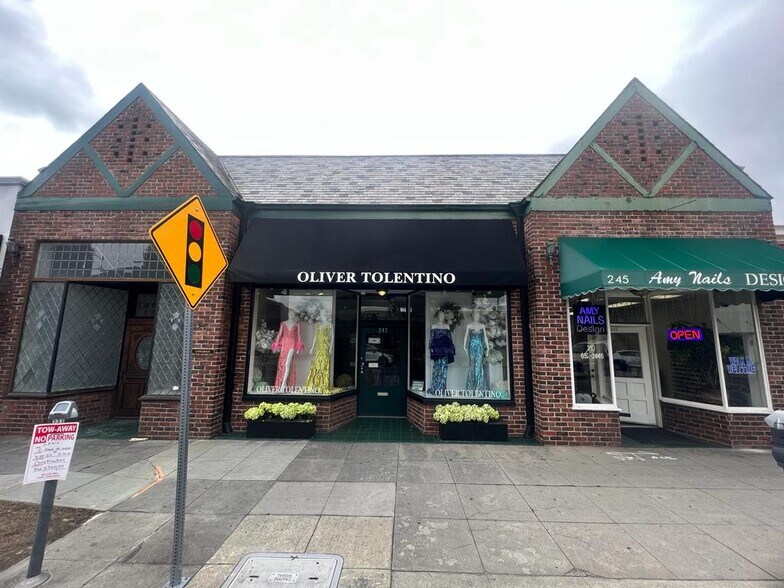 More Photos Of 245-251 S Robertson Blvd, Beverly Hills Storefront Retail Office For Lease