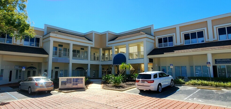 Primary Photo Of 218-384 Wilshire Blvd, Casselberry Office For Lease