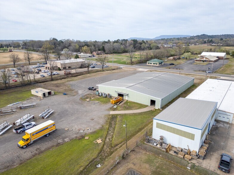 More Photos Of 1801 Knoxville Ave, Russellville Showroom For Sale