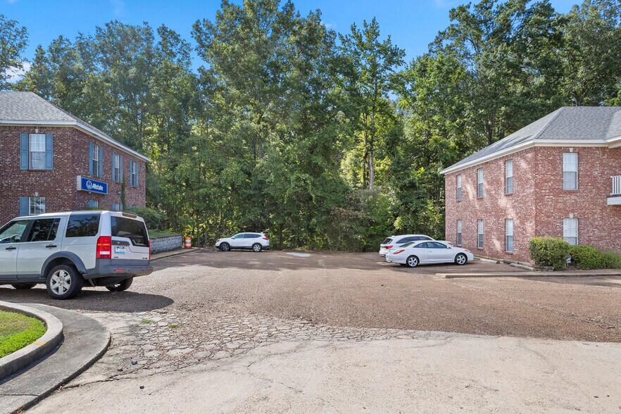 More Photos Of 112 Byram Pky, Byram Office For Sale