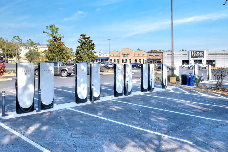 More Photos Of 1202 N Broadway Ave, Bartow Restaurant For Sale