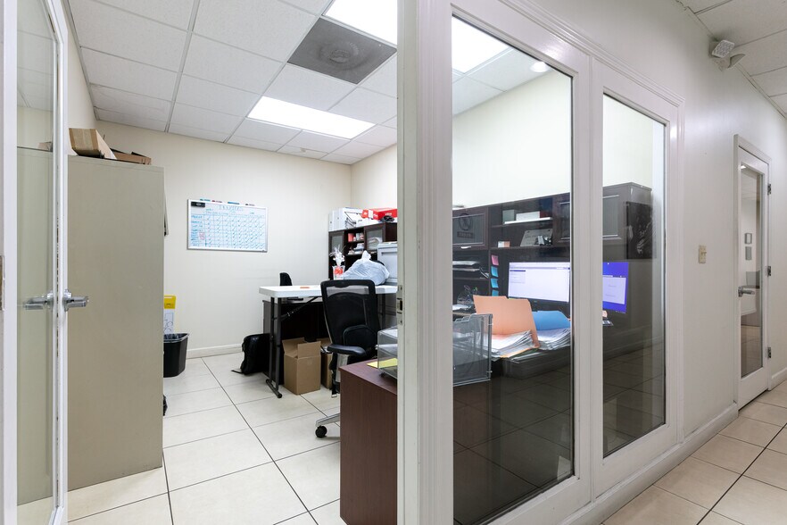 More Photos Of 9700 NW 79th Ave, Miami Office For Lease