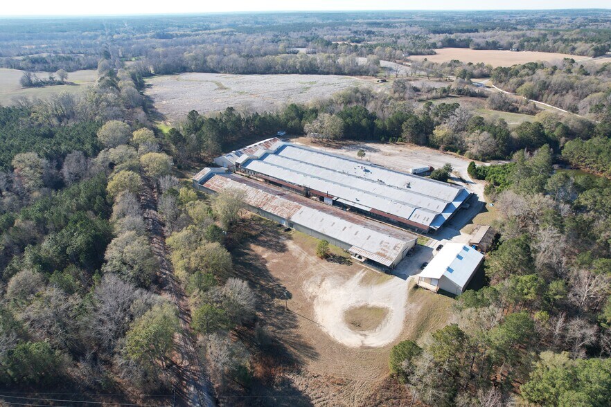 More Photos Of 405 Mayfield Rd, Warrenton Warehouse For Lease