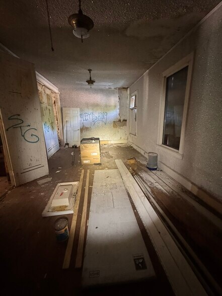 More Photos Of 238 N 53rd St, Philadelphia Funeral Home For Sale