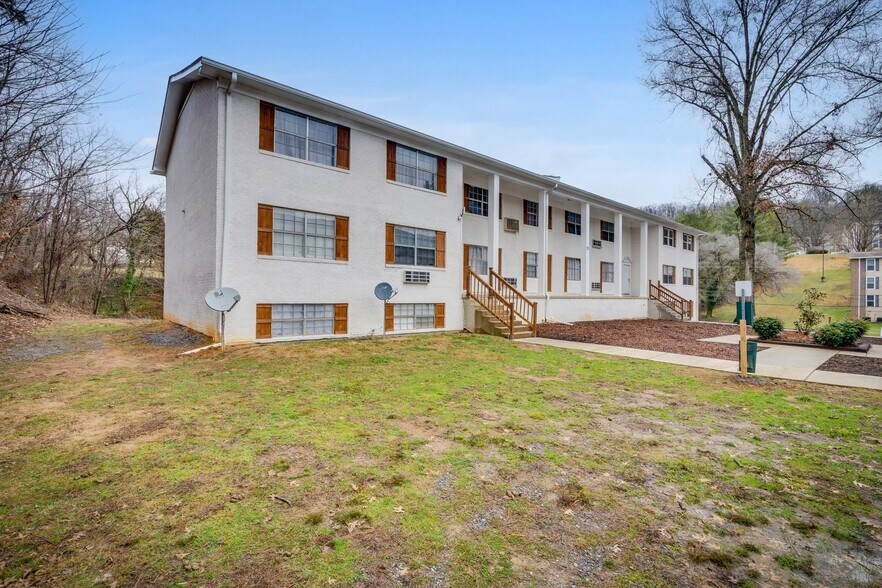 More Photos Of 1433 Stratford Rd, Kingsport Apartments For Sale
