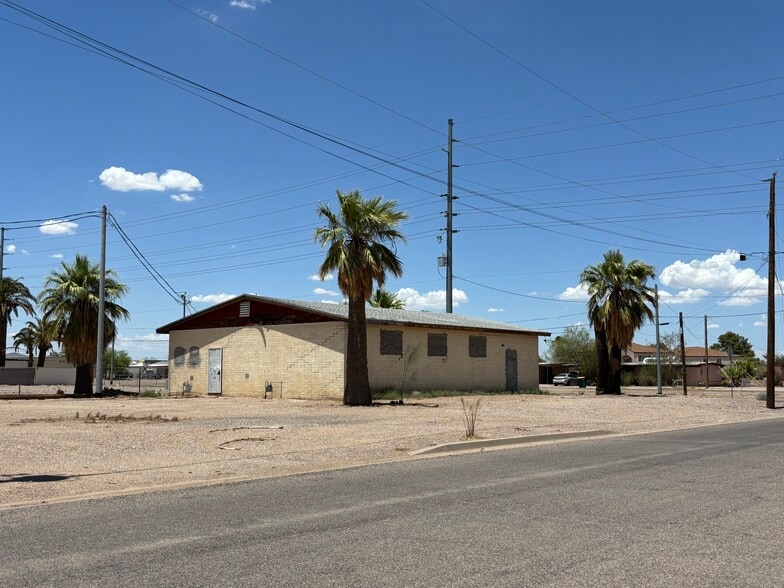 Primary Photo Of 419 E Alsdorf Rd, Eloy Warehouse For Sale
