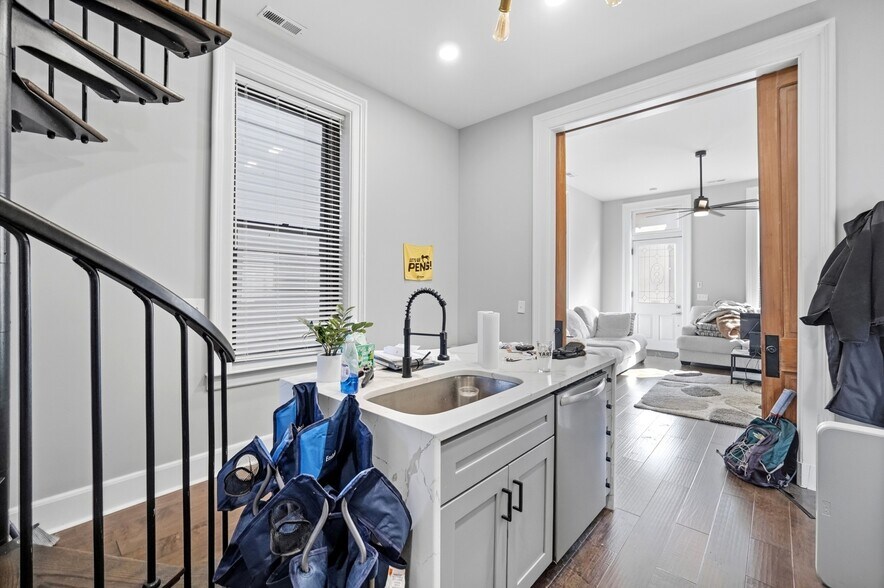 More Photos Of 428-430 Elizabeth St, Cincinnati Apartments For Sale