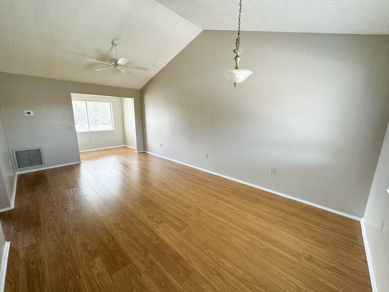 More Photos Of 101 Overlook Dr, Winter Haven Storefront Retail Residential For Sale