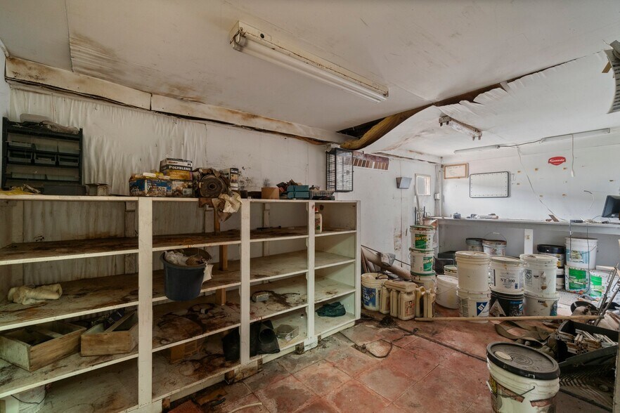 More Photos Of 6738 US Highway 190 E, Livingston Convenience Store For Sale