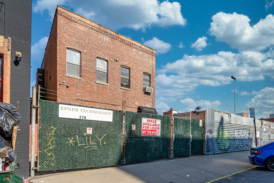 Primary Photo Of 279 Frost St, Brooklyn Loft Creative Space For Lease