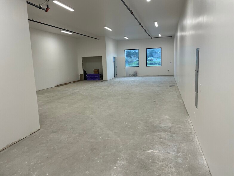 More Photos Of 3730 El Camino Real, Atascadero Flex For Lease