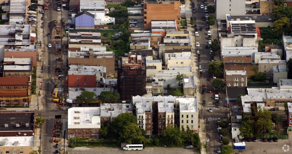More Photos Of 1613 Mermaid Ave, Brooklyn Apartments For Sale
