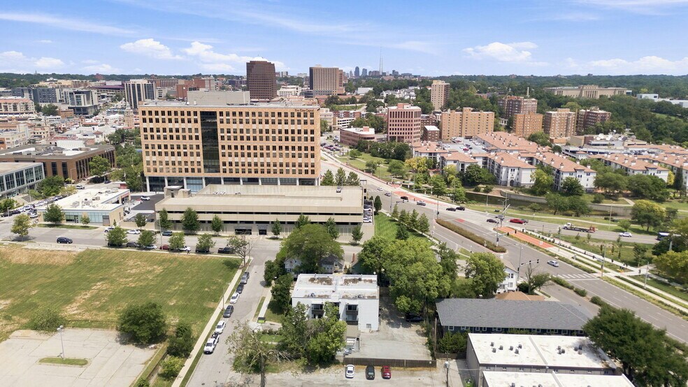More Photos Of 4911 Walnut St, Kansas City Apartments For Sale