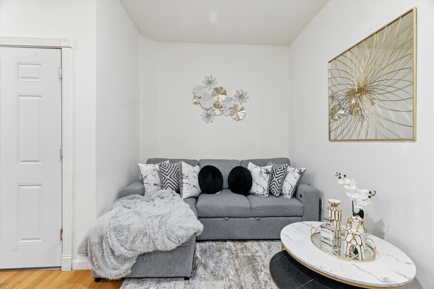 More Photos Of 265-267 Essex St st, Lawrence Apartments For Sale