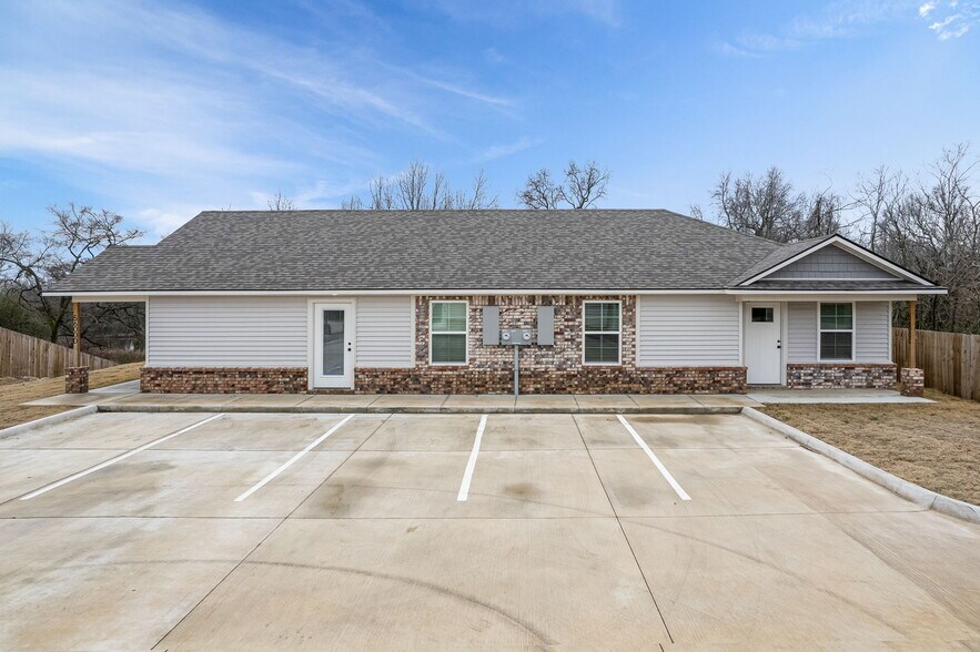 More Photos Of 5600 Spradling Ave, Fort Smith Multifamily For Sale