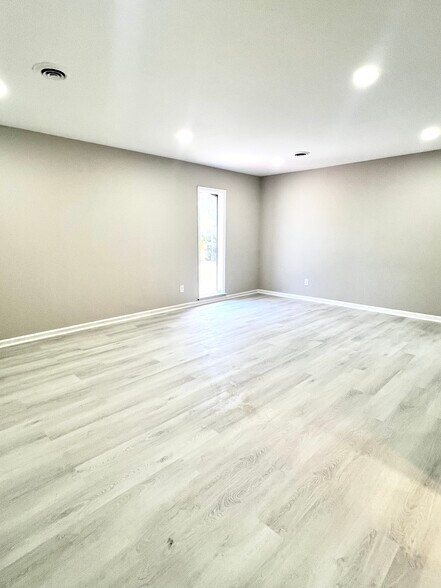 Primary Photo Of 1323 Platt Springs Rd, West Columbia Medical For Lease