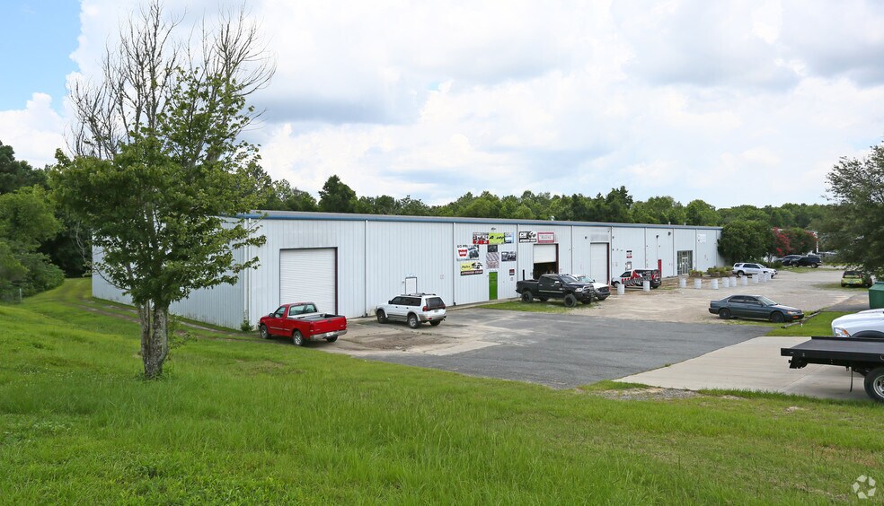 More Photos Of 499 Capital Cir SW, Tallahassee Warehouse For Sale