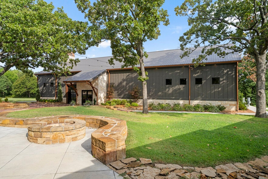 More Photos Of 19501 W 41st St, Sand Springs Specialty For Sale