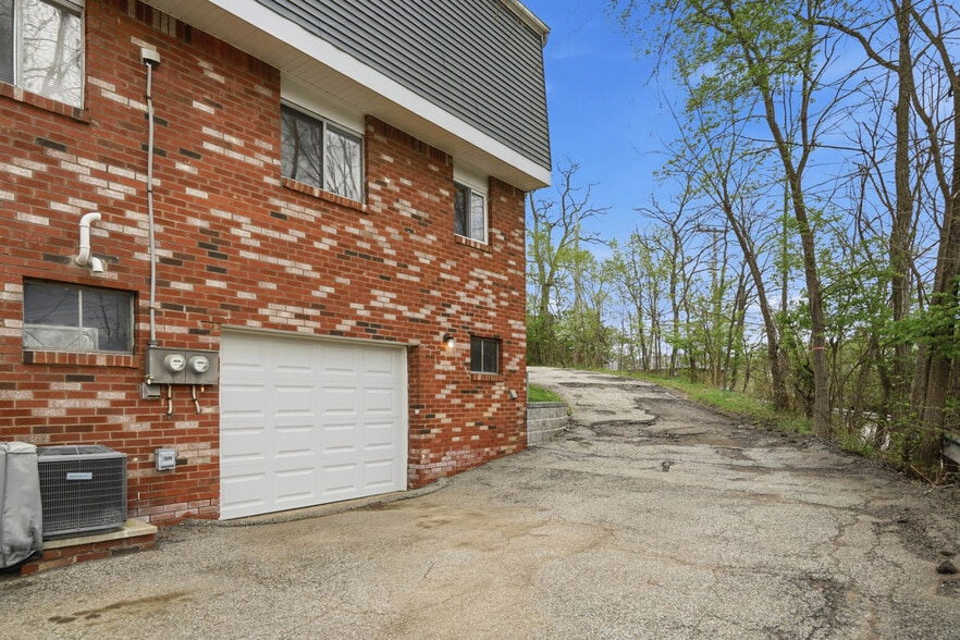 More Photos Of 3801 Hilpert St, Pittsburgh Apartments For Sale