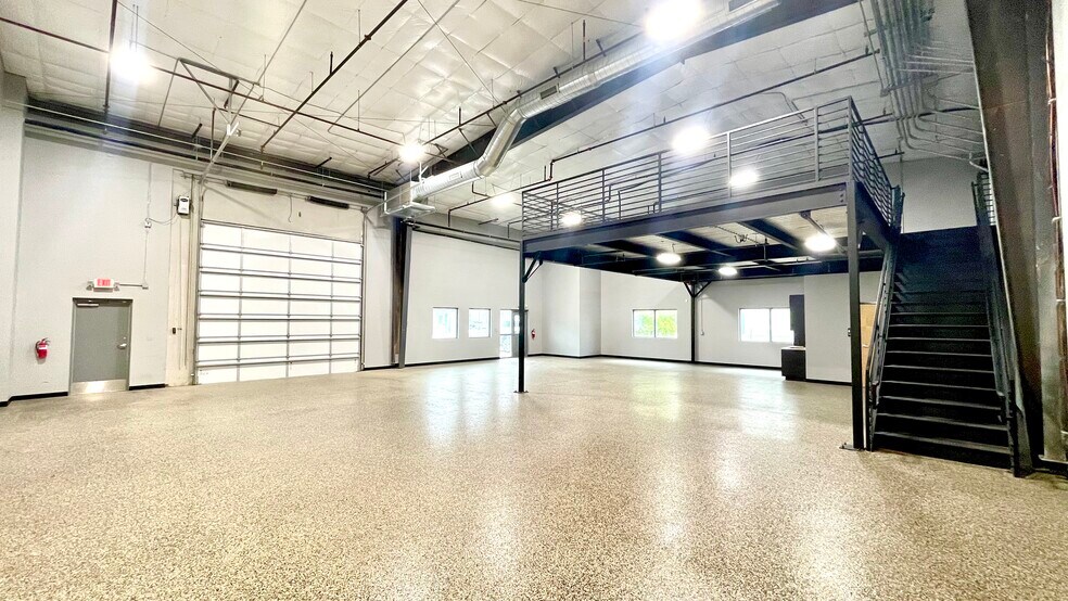 More Photos Of 7637 Fm 3009, Schertz Warehouse For Sale