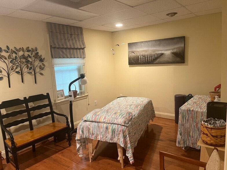 More Photos Of 3231-3233 Superior Ln, Bowie Medical For Lease