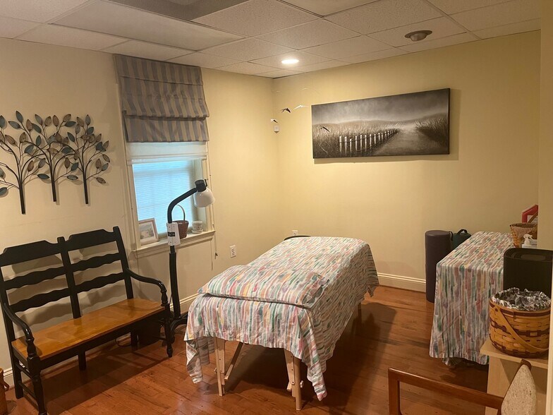 More Photos Of 3231-3233 Superior Ln, Bowie Medical For Lease