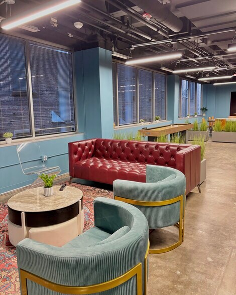 More Photos Of 29 N Wacker Dr, Chicago Office For Lease