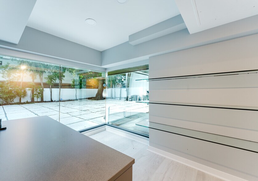 More Photos Of 720 E Palmetto Park Rd, Boca Raton Office For Lease