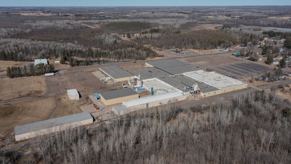 More Photos Of 811 Factory St, Hawkins Manufacturing For Sale